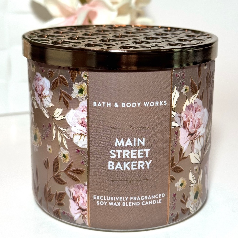 MAIN STREET BAKERY 3 Wick Candle